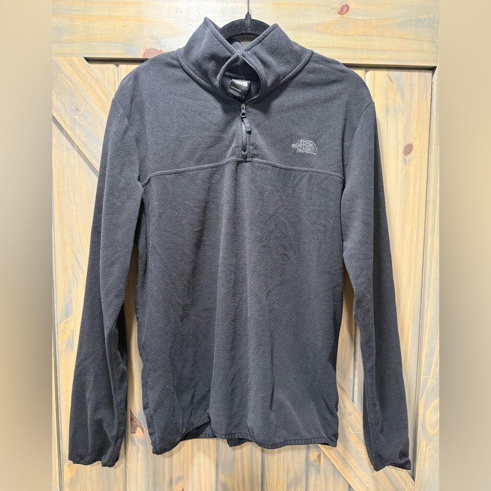 Men’s The North Face Black 1/4 zip sweater Sz Medium